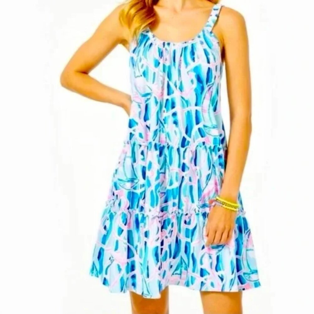 Lilly Pulitzer loro dress size medium in a lil nauti